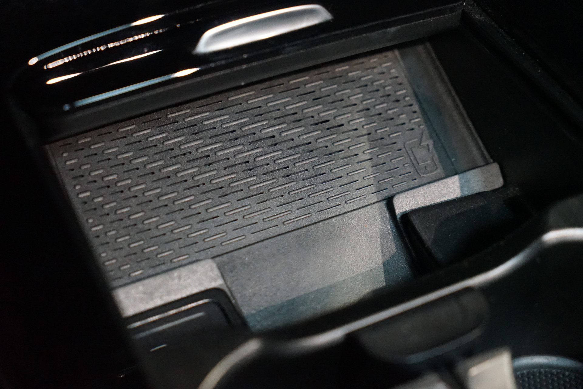 Mercedes-Benz A-Klasse 250 e AMG 48655378-32.jpg | Autocenter Oss