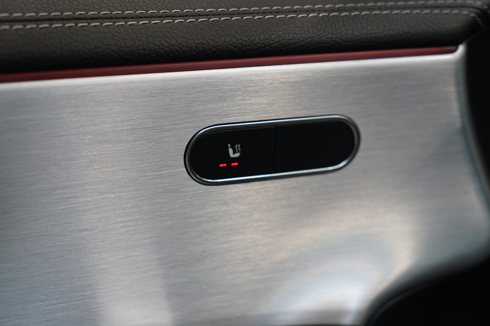 Mercedes-Benz A-Klasse 250 e AMG 48655378-33.jpg | Autocenter Oss