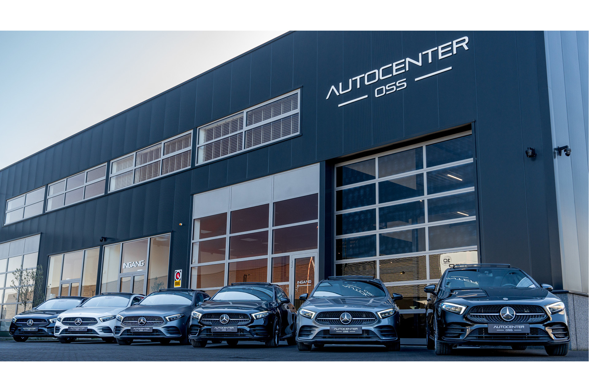 Mercedes-Benz A-Klasse 250 e AMG 48655378-4.jpg | Autocenter Oss