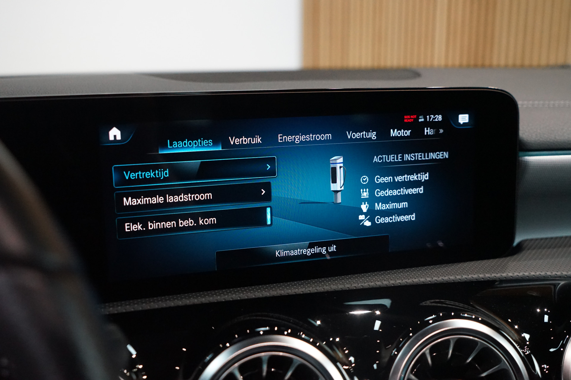 Mercedes-Benz A-Klasse 250 e AMG 48655378-54.jpg | Autocenter Oss