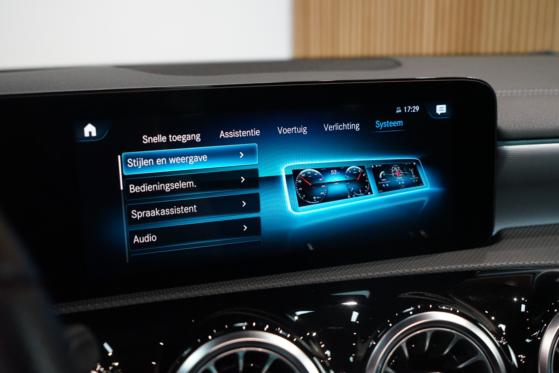 Mercedes-Benz A-Klasse 250 e AMG 48655378-65.jpg | Autocenter Oss