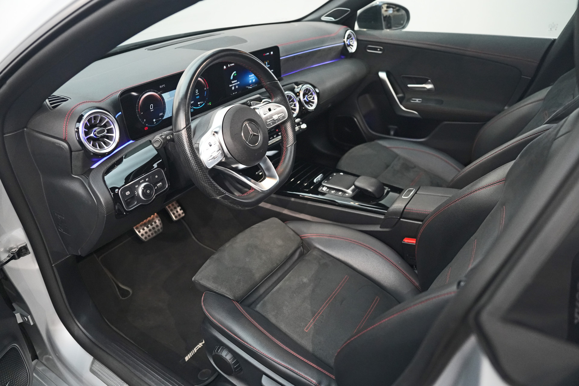 Mercedes-Benz CLA-Klasse Shooting Brake 250 e AMG 48841225-10.jpg | Autocenter Oss