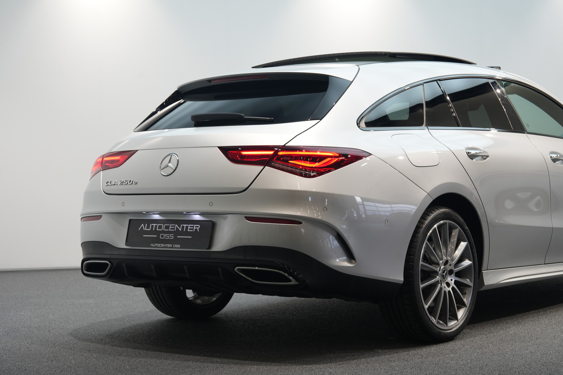 Mercedes-Benz CLA-Klasse Shooting Brake 250 e AMG 48841225-20.jpg | Autocenter Oss