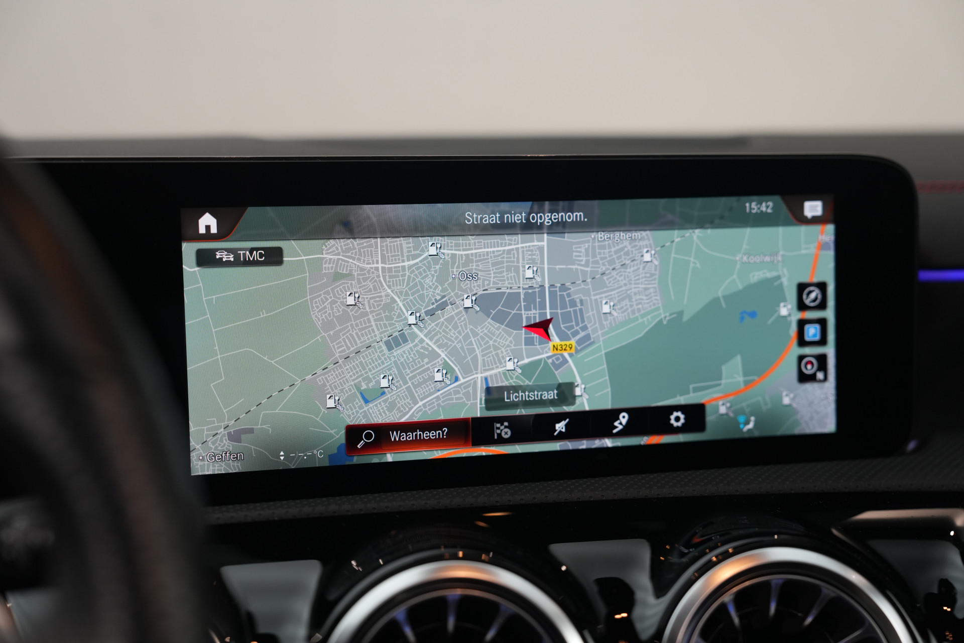 Mercedes-Benz CLA-Klasse Shooting Brake 250 e AMG 48841225-32.jpg | Autocenter Oss