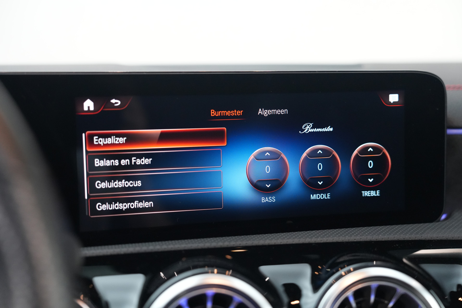 Mercedes-Benz CLA-Klasse Shooting Brake 250 e AMG 48841225-40.jpg | Autocenter Oss