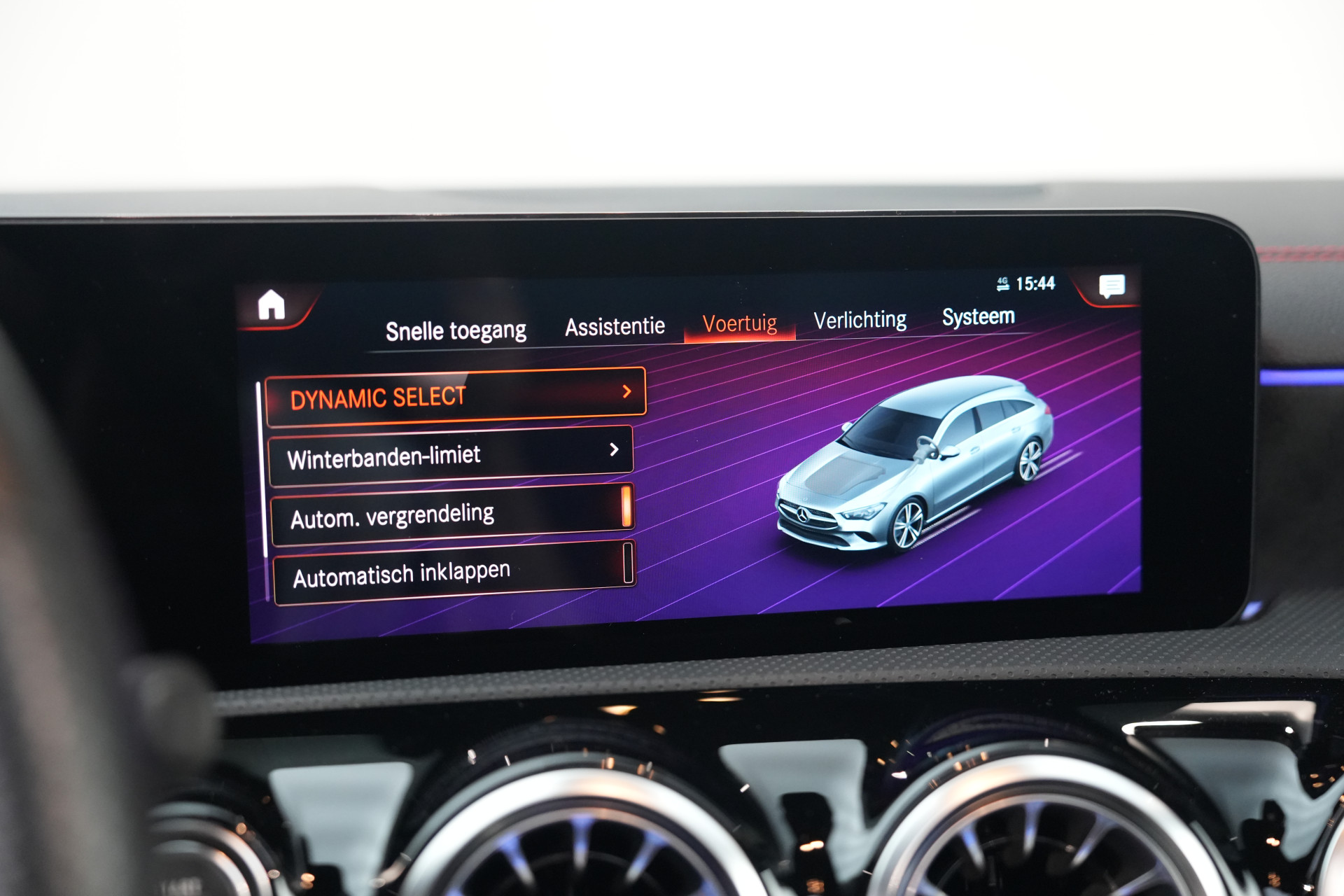 Mercedes-Benz CLA-Klasse Shooting Brake 250 e AMG 48841225-47.jpg | Autocenter Oss