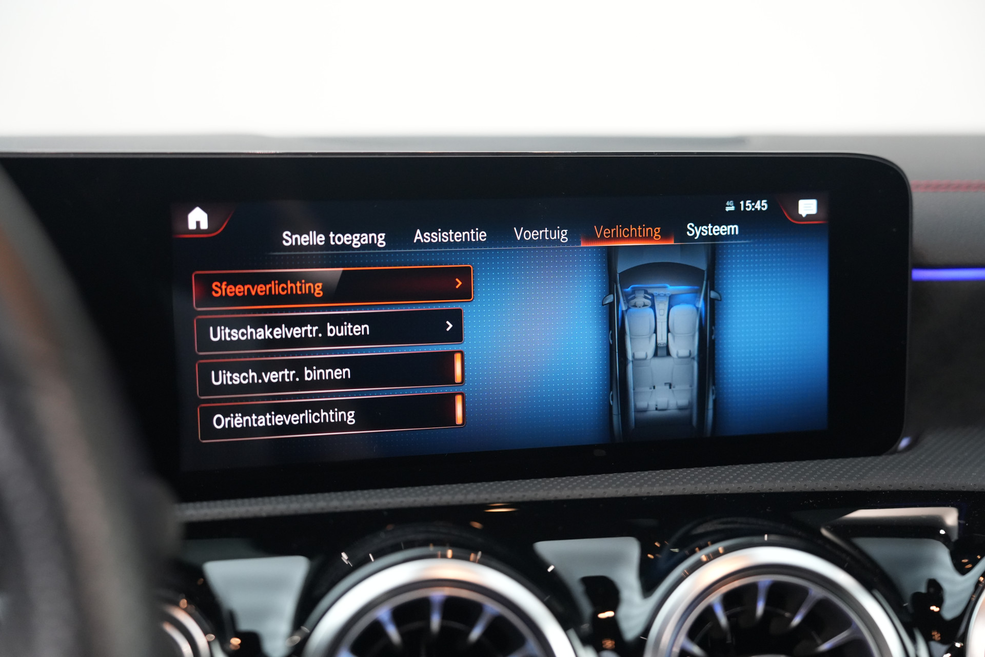 Mercedes-Benz CLA-Klasse Shooting Brake 250 e AMG 48841225-50.jpg | Autocenter Oss