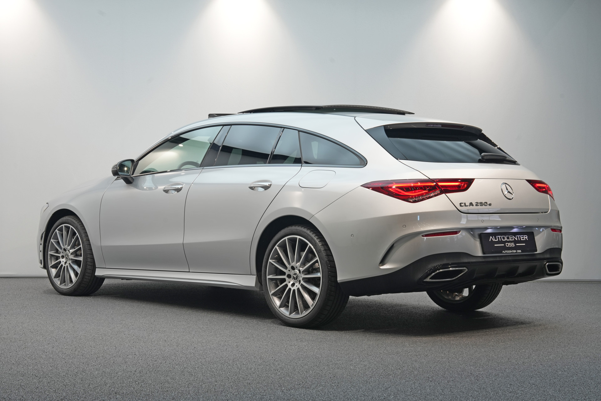 Mercedes-Benz CLA-Klasse Shooting Brake 250 e AMG 48841225-6.jpg | Autocenter Oss