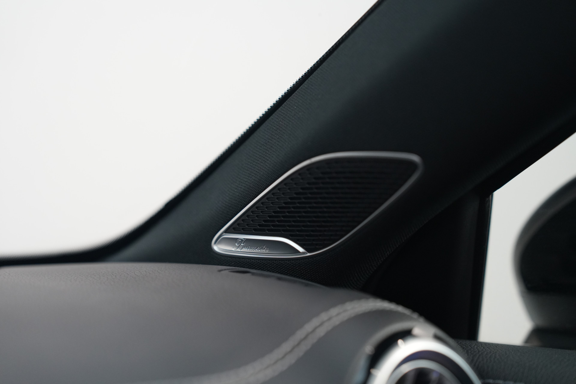 Mercedes-Benz A-Klasse 250 e AMG 48841231-18.jpg | Autocenter Oss