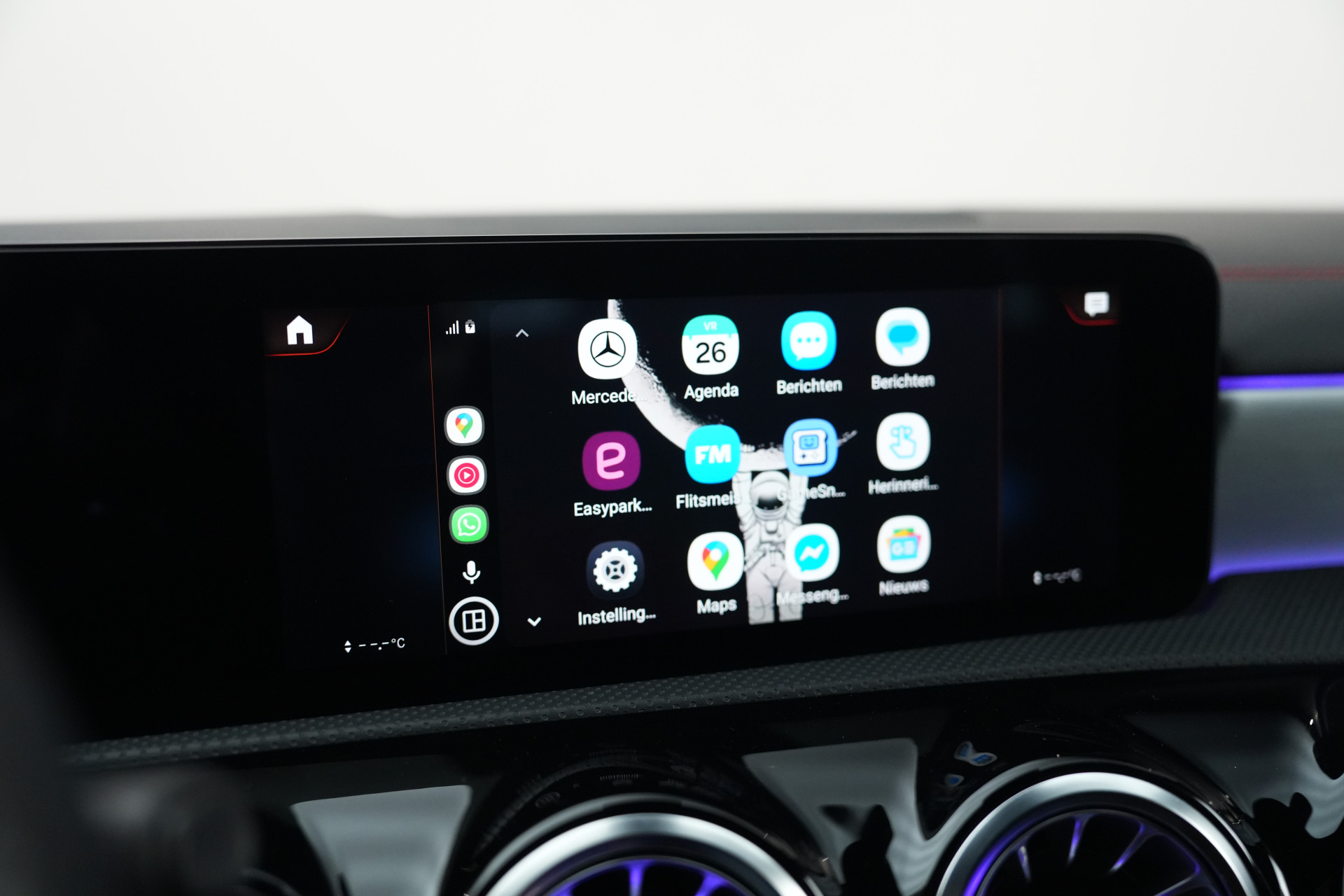 Mercedes-Benz A-Klasse 250 e AMG 48841231-25.jpg | Autocenter Oss