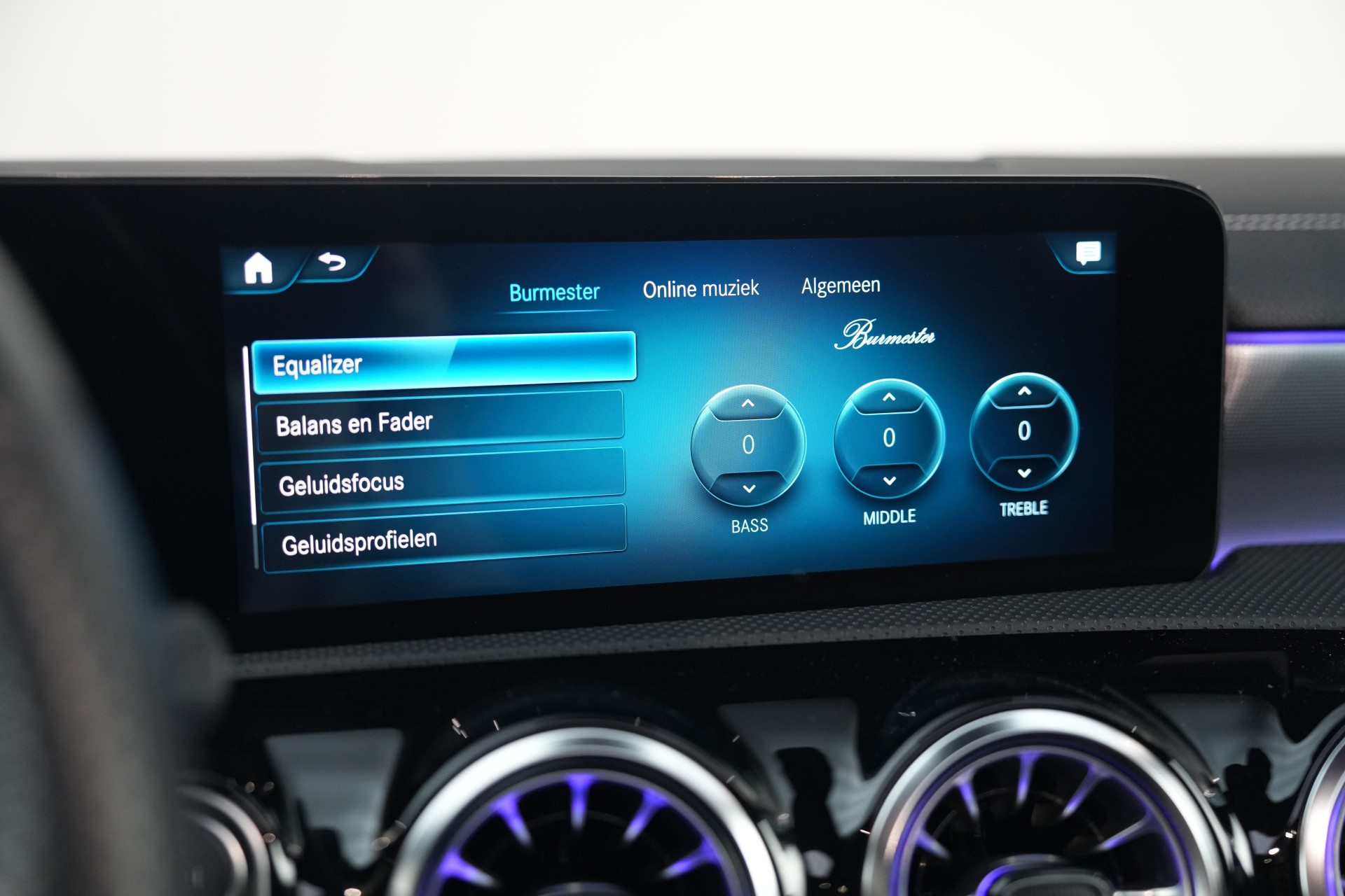 Mercedes-Benz A-Klasse 250 e AMG 48841231-30.jpg | Autocenter Oss