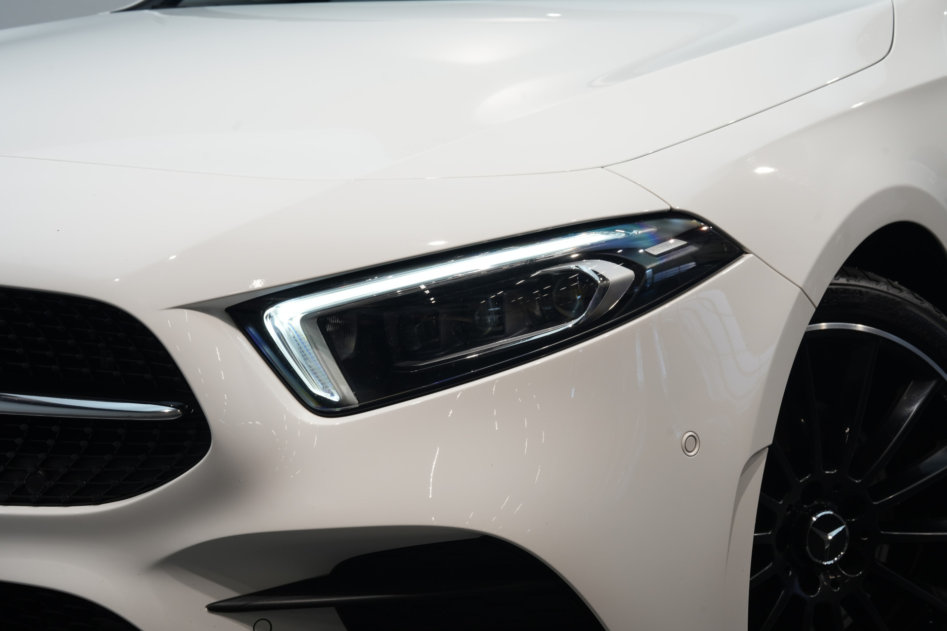 Mercedes-Benz A-Klasse 250 e AMG 48841231-35.jpg | Autocenter Oss