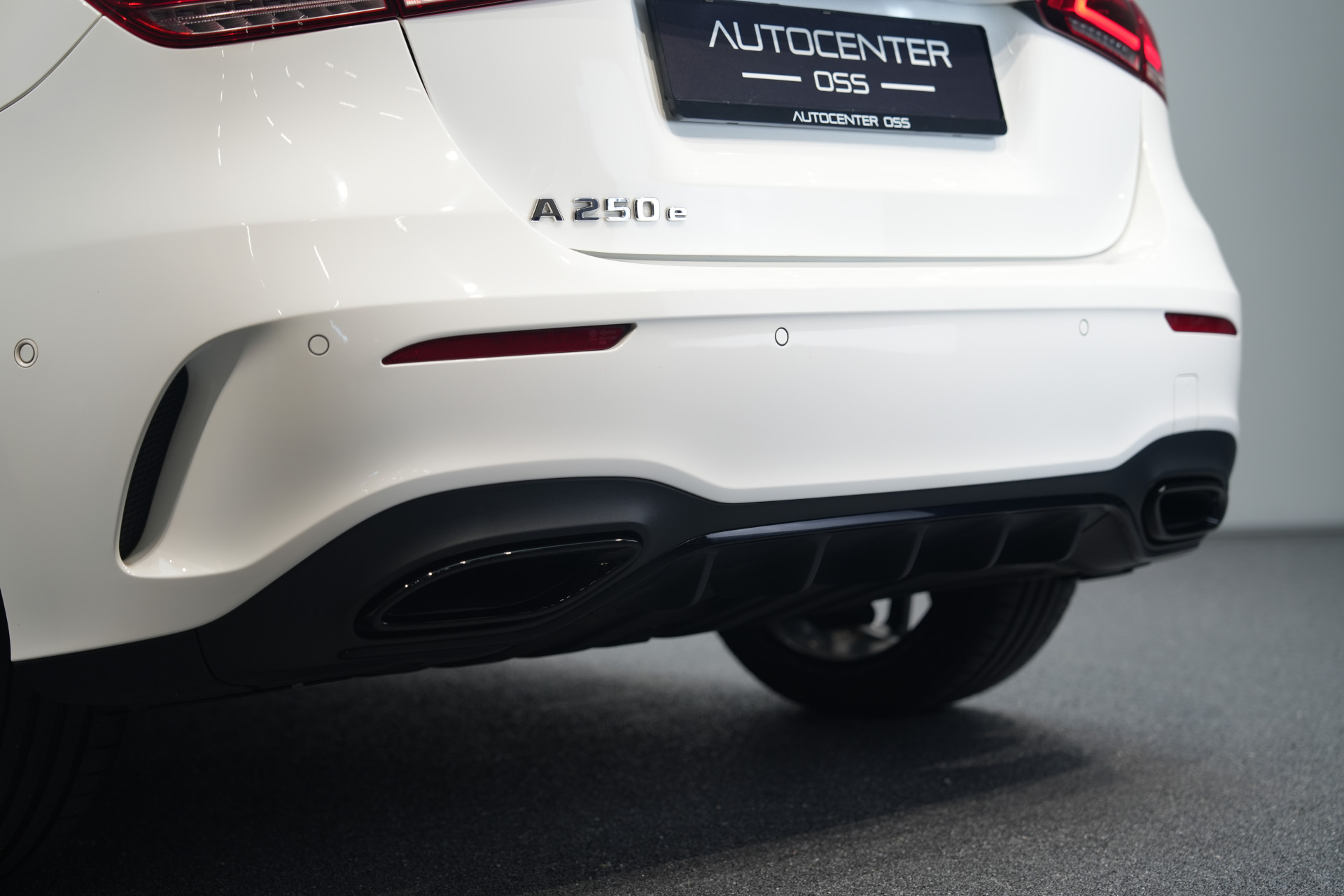 Mercedes-Benz A-Klasse 250 e AMG 48841231-45.jpg | Autocenter Oss