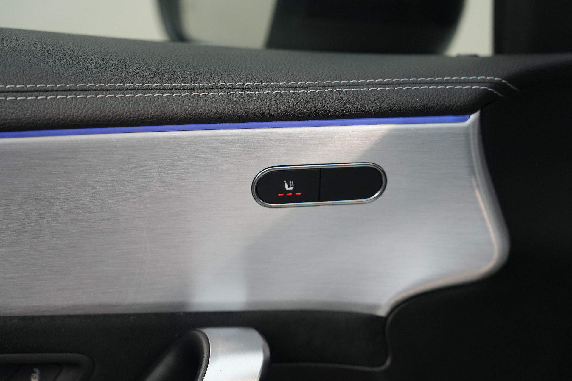 Mercedes-Benz A-Klasse 250 e AMG 48841231-48.jpg | Autocenter Oss