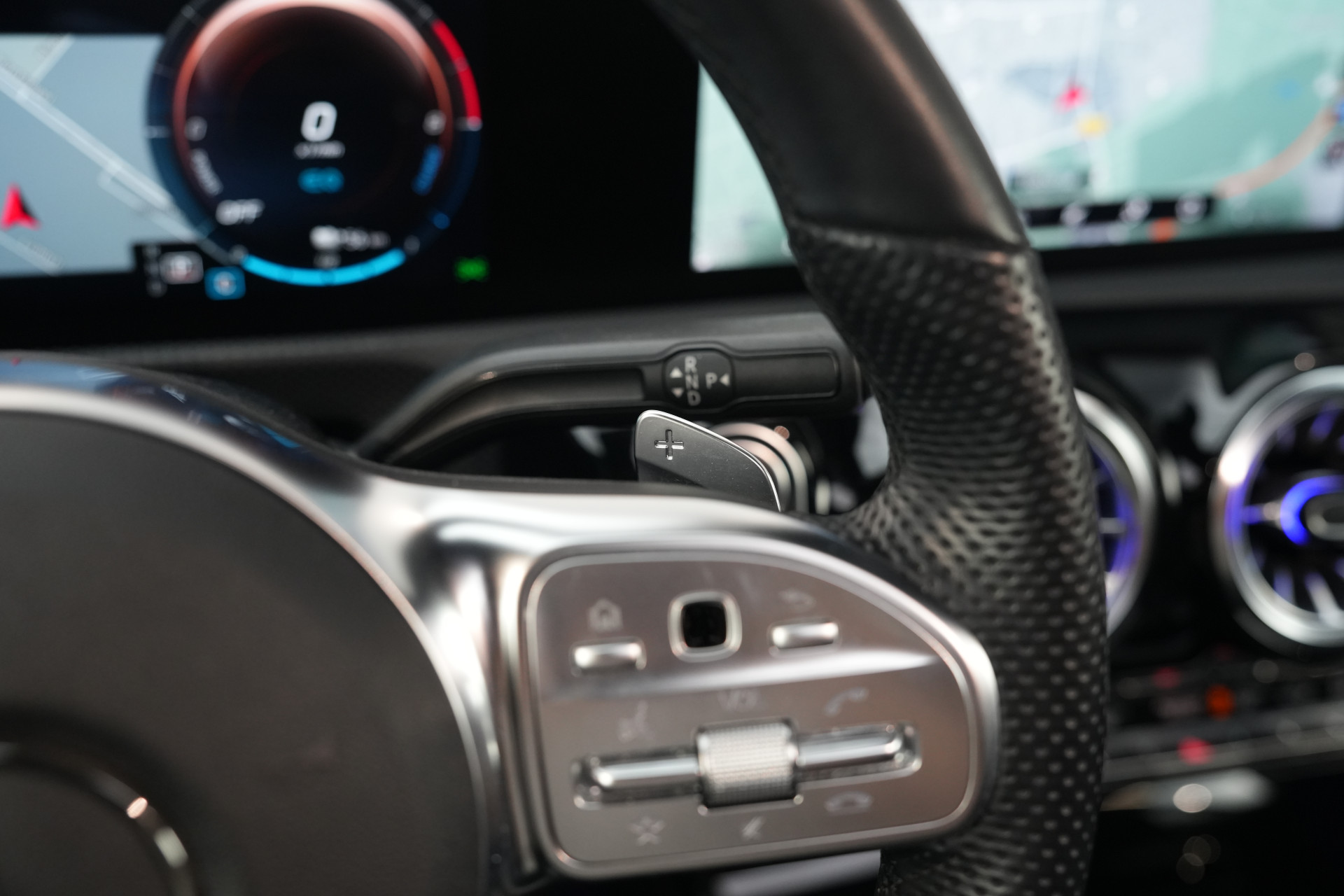 Mercedes-Benz A-Klasse 250 e AMG 48841231-49.jpg | Autocenter Oss