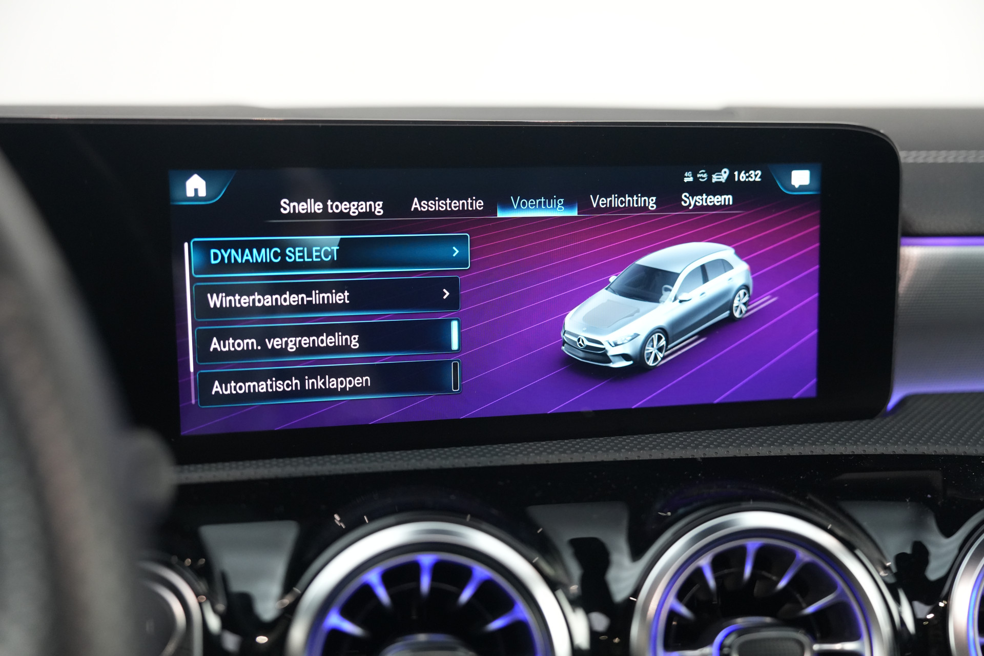 Mercedes-Benz A-Klasse 250 e AMG 48841231-62.jpg | Autocenter Oss