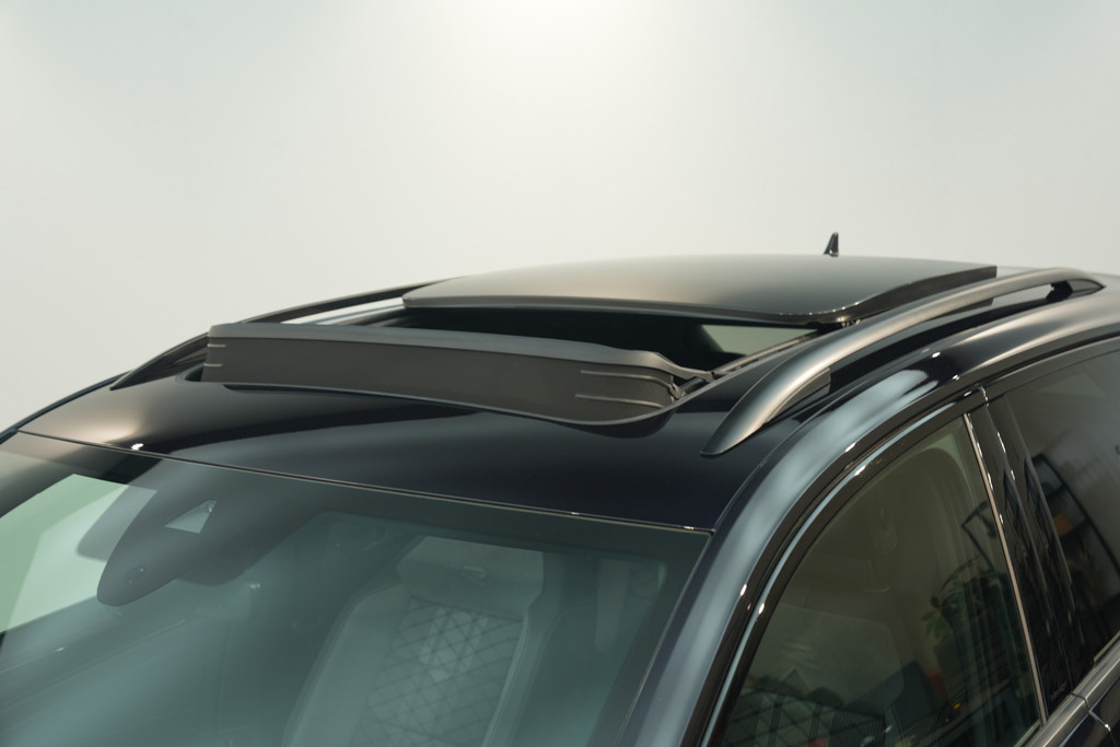 Volkswagen T-Roc 1.5 TSI R-Line Back Edition 150 PK 50168243-2.jpg | Autocenter Oss