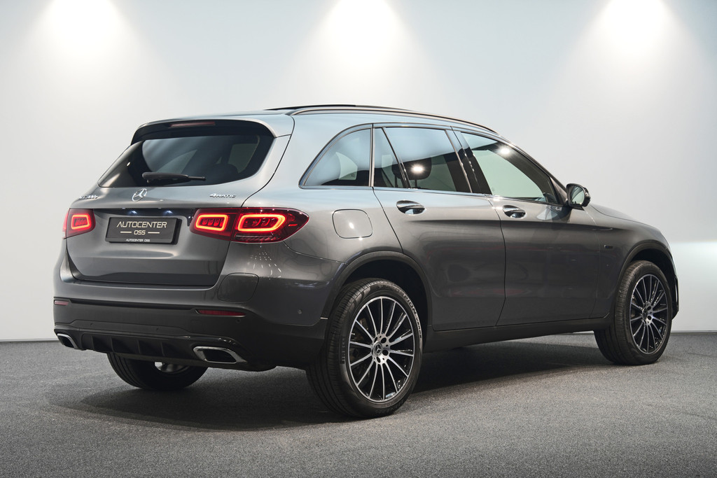 Mercedes-Benz GLC 300e 4MATIC AMG 50635056-2.jpg | Autocenter Oss