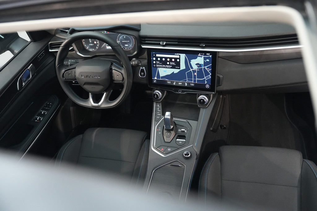 Lynk & Co 01 1.5 Plug-in Hybrid 51309358-2.jpg | Autocenter Oss