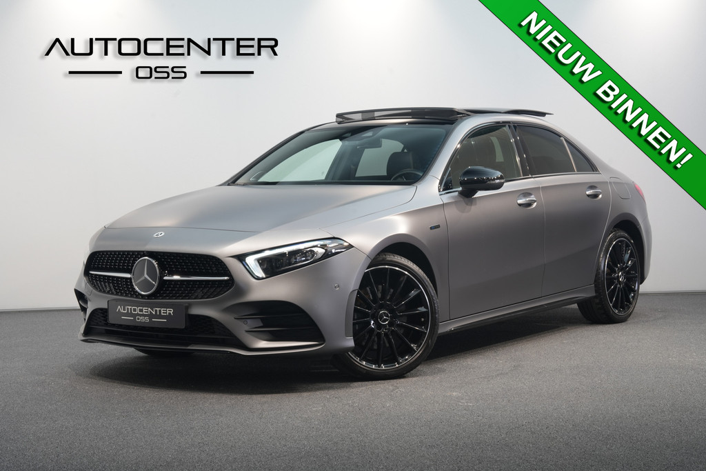Mercedes-Benz A-Klasse 250 e Limousine AMG MAGNO MAT 52185485-0.jpg | Autocenter Oss