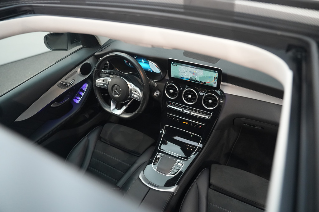 Mercedes-Benz GLC 300e 4MATIC AMG 54175982-2.jpg | Autocenter Oss