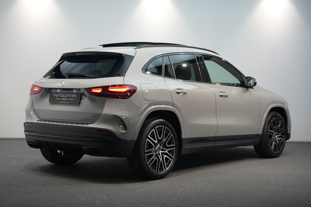 Mercedes-Benz GLA 250 e 140 Year Edition 54190583-1.jpg | Autocenter Oss