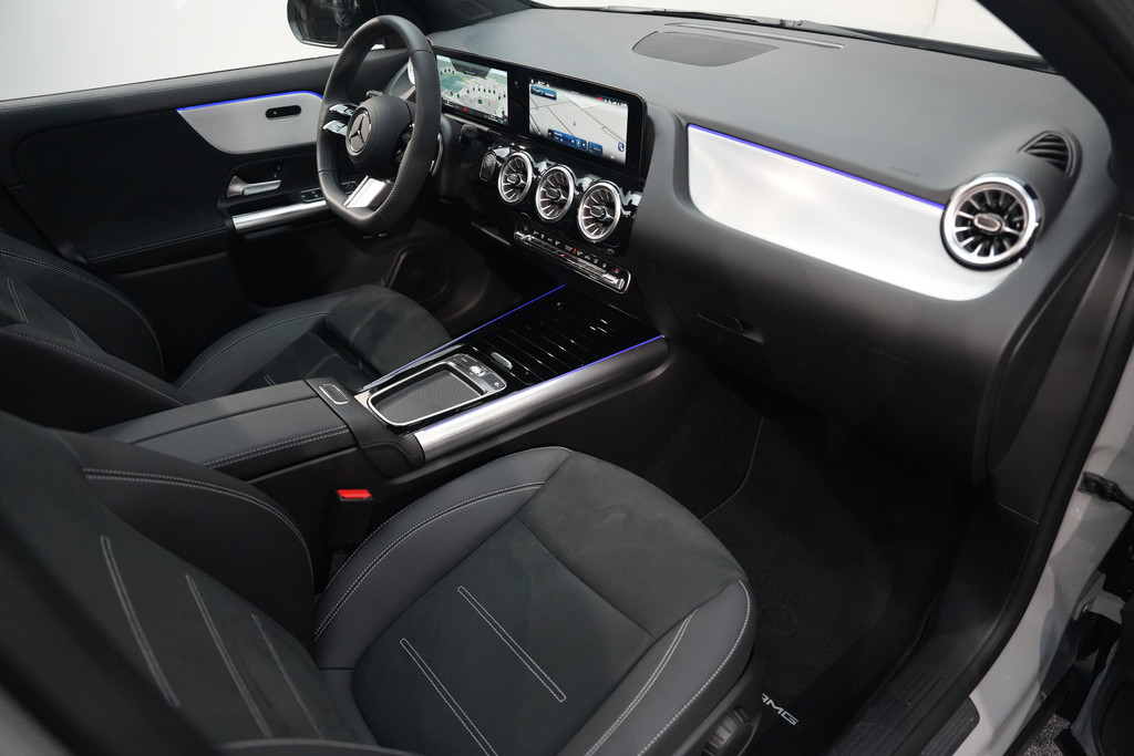 Mercedes-Benz GLA 250 e 140 Year Edition 54190583-2.jpg | Autocenter Oss