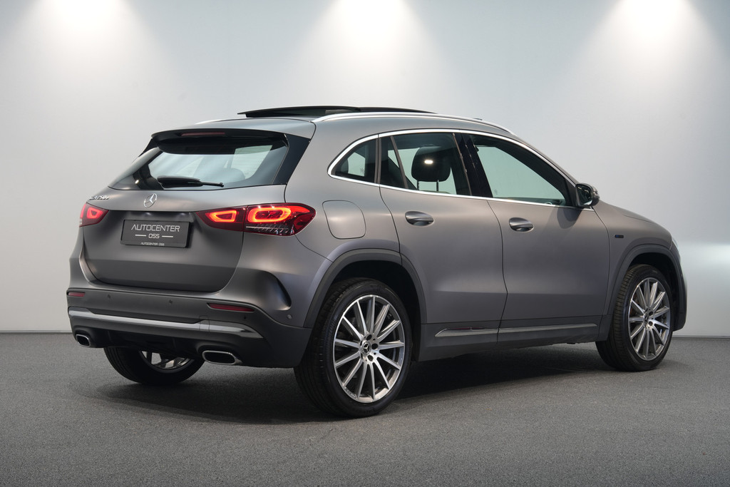 Mercedes-Benz GLA 250 e AMG 54792795-1.jpg | Autocenter Oss