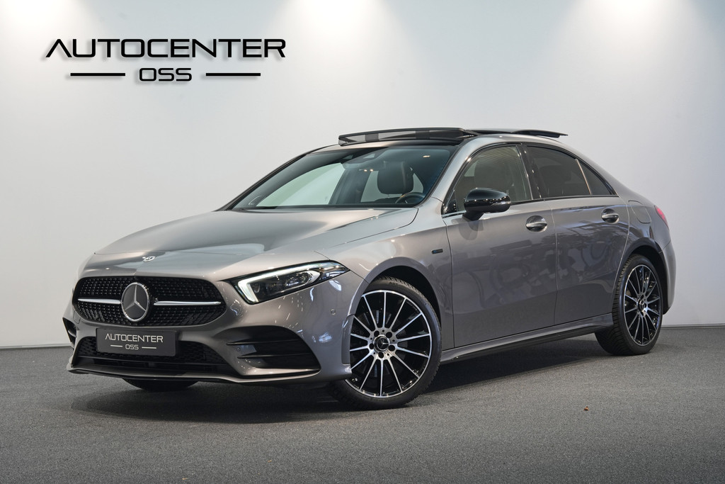 Mercedes-Benz A-Klasse 250 e AMG Limousine 54885066-0.jpg | Autocenter Oss