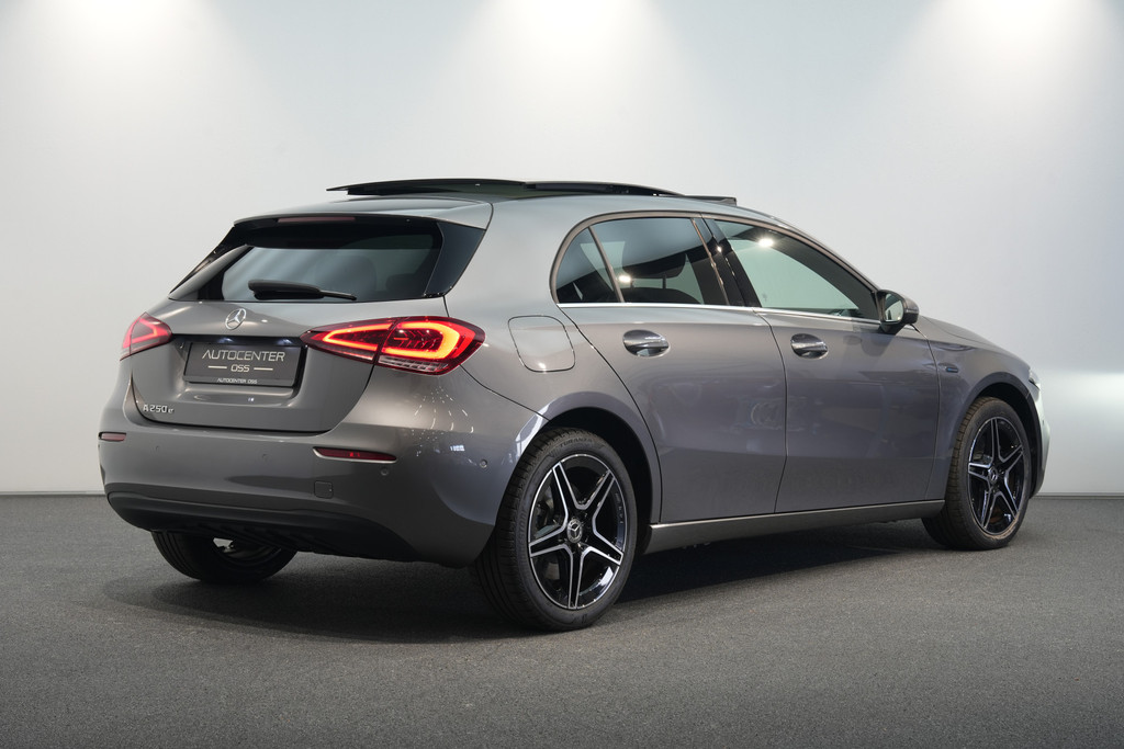 Mercedes-Benz A-Klasse 250 e 54912971-1.jpg | Autocenter Oss