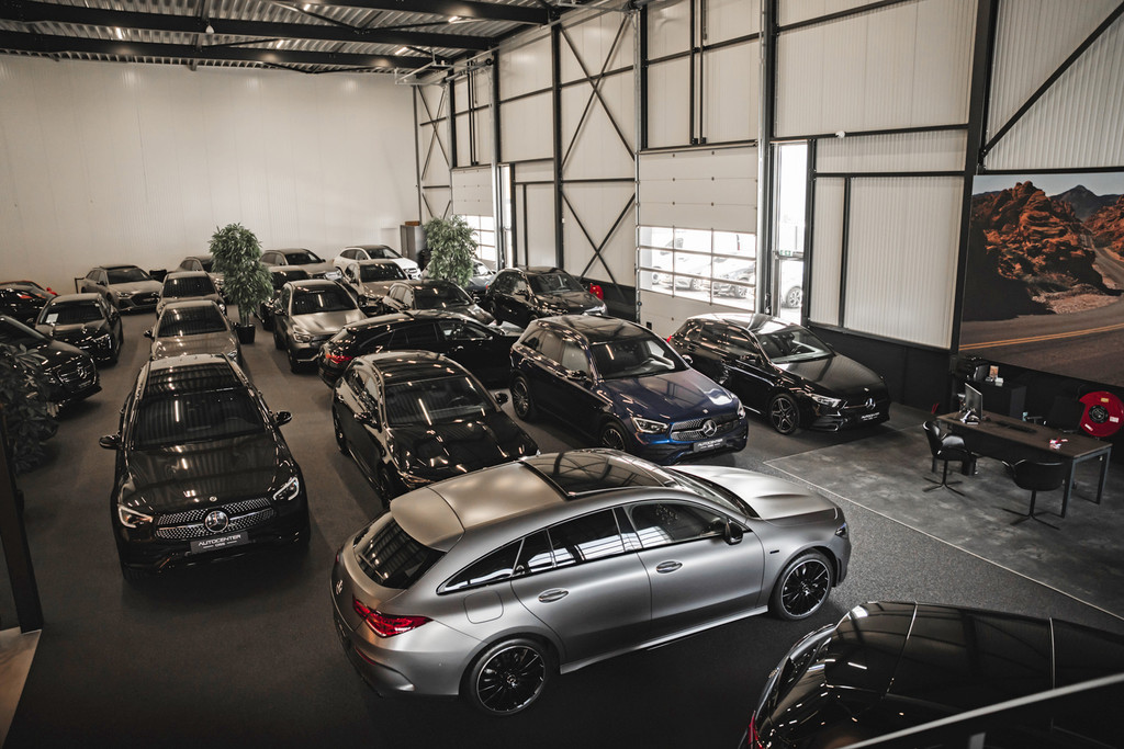 Mercedes-Benz CLA-Klasse Shooting Brake 250 e AMG | MAGNO | 55444371-2.jpg | Autocenter Oss