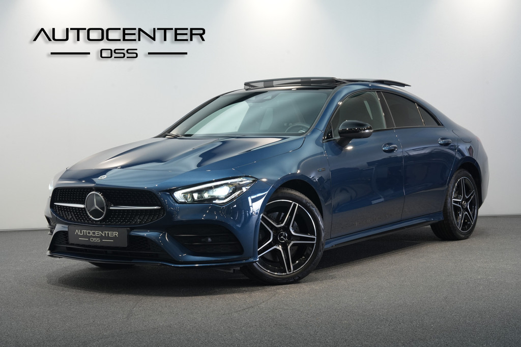 Mercedes-Benz CLA-Klasse 250 e Coupé AMG 56169385-0.jpg | Autocenter Oss