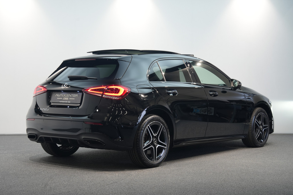 Mercedes-Benz A-Klasse 250 e AMG 56218229-1.jpg | Autocenter Oss