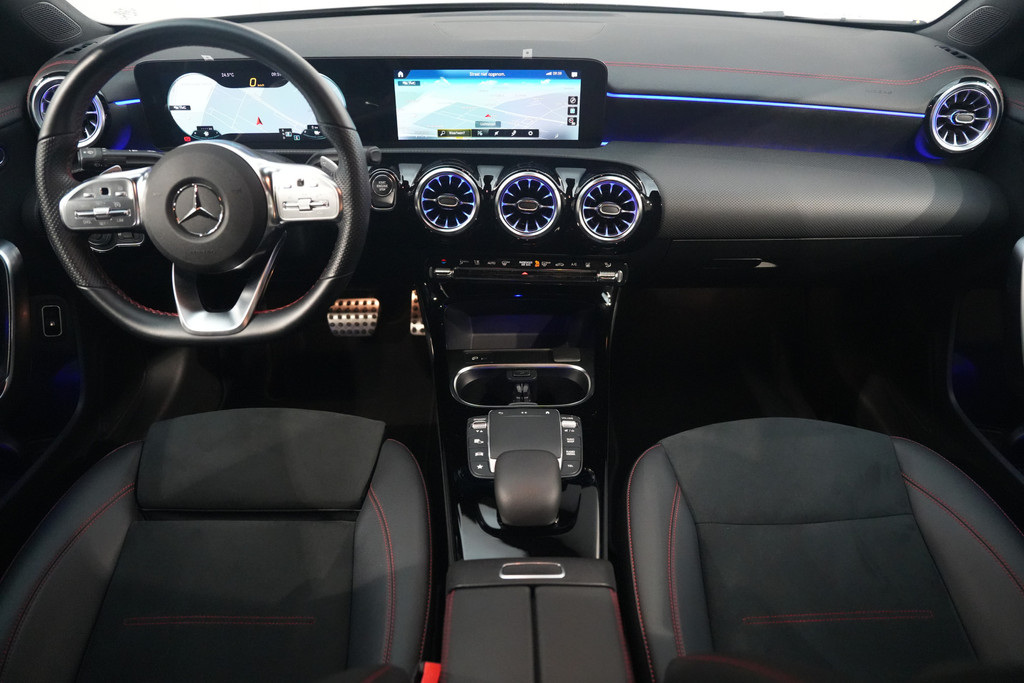 Mercedes-Benz CLA-Klasse 250 e AMG 56834321-2.jpg | Autocenter Oss