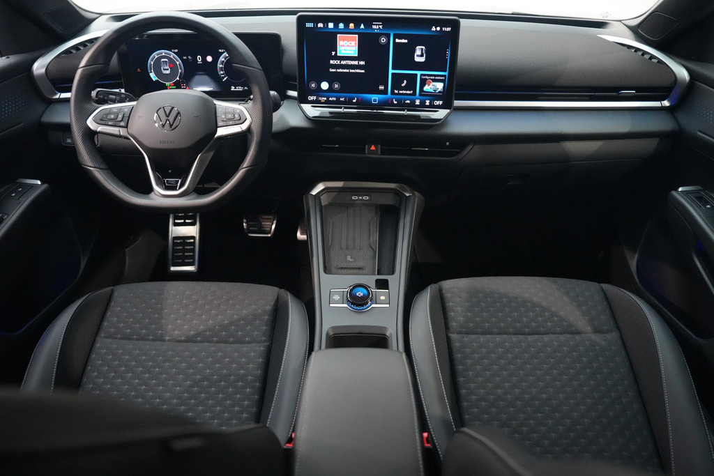 Volkswagen T-Roc 1.5 eTsi DSG R-Line 57443731-2.jpg | Autocenter Oss